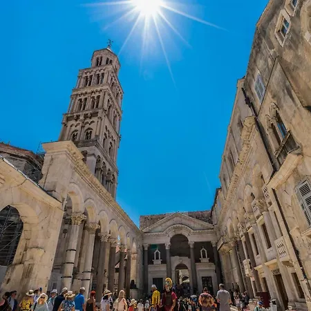 公寓 Rooftop View In The Palace Walls 斯普利特