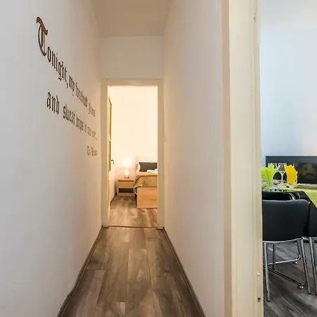 Rooftop View In The Palace Walls *